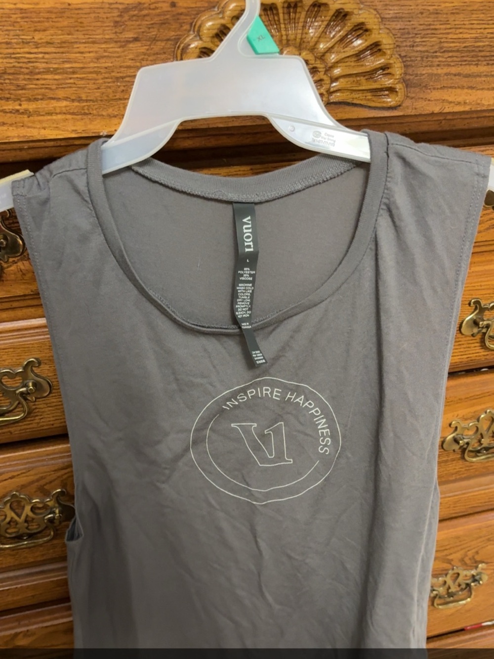 Vuori Charcoal Gray Logo Muscle Tank - Inspire Happiness